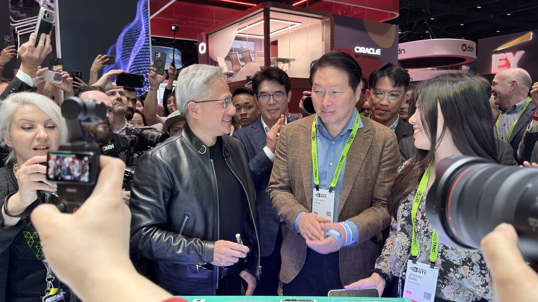 젠슨 황, 삼성·하이닉스 전시장 연이...