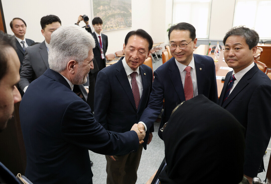 "이란대사, 韓선박 호르무즈 통항 관...