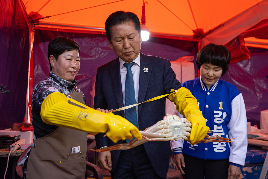 경북 영덕 대게 축제 방문한 정청래 ...